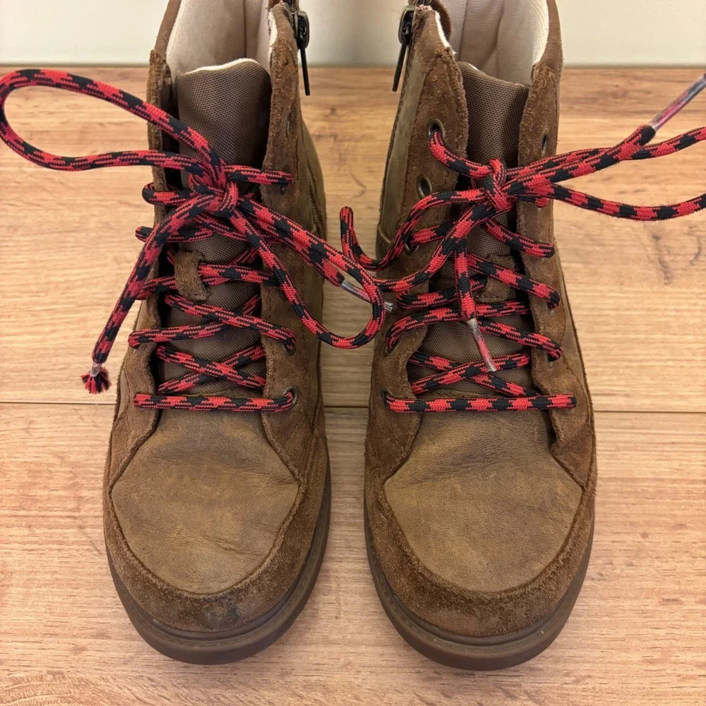 UGG Robley Weather Ankle Boots Walnut Kids Size 4 Waterproof Leather Lace Up